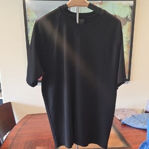 Men's Black Short Sleeve Tee